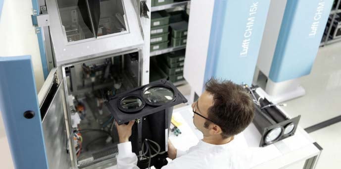 2015-Cloud-height-sensor-CHM15k_wolkenhoehe_standard
