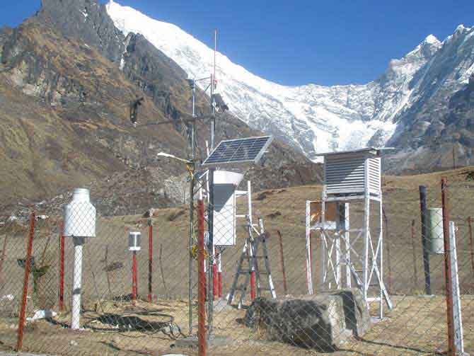 Lufft Snow Height Sensor SHM30 at ICIMOD-Station in Yala Glacier, Nepal